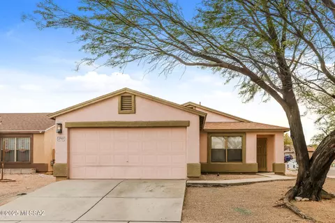 2702 E Portobello Dr, Tucson, AZ 85706