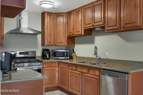 810 S Langley Ave UNIT 202, Tucson, AZ 85710