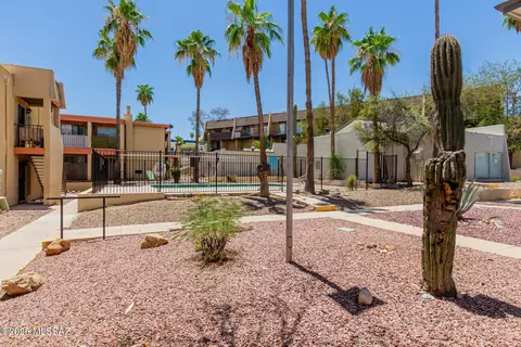 1620 N Wilmot Rd UNIT E147, Tucson, AZ 85712