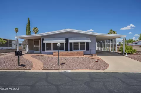 20 W Mesquite Pl, Green Valley, AZ 85614