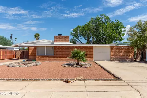 5525 E Mabel St, Tucson, AZ 85712