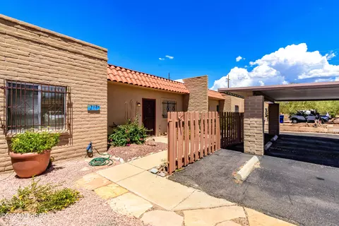 778 S Pantano Rd, Tucson, AZ 85710