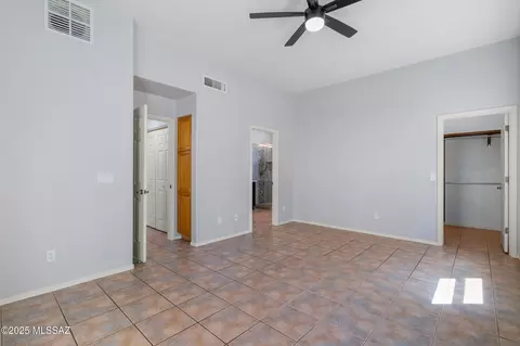 Bedroom - 5047 S Thunder Sky Way, Tucson, AZ 85747 photo 3 of 3