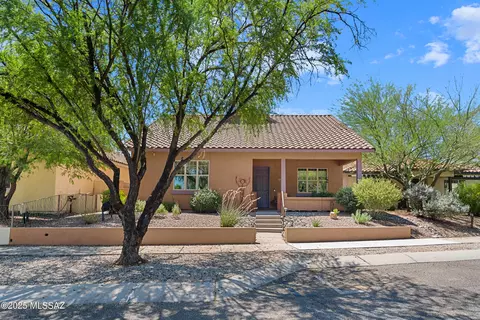 Exterior - 5047 S Thunder Sky Way, Tucson, AZ 85747 photo 1 of 18