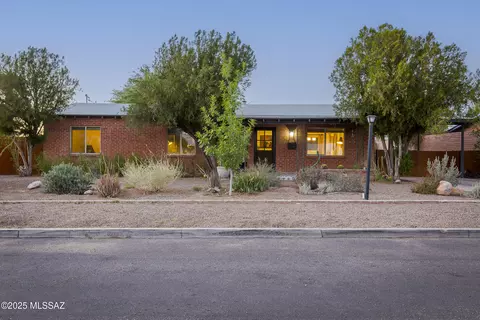 3409 E Hawthorne St, Tucson, AZ 85716