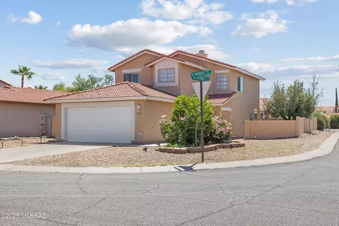 9500 N Albatross Dr, Tucson, AZ 85742