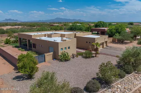 10258 N Tall Cotton Dr, Marana, AZ 85653