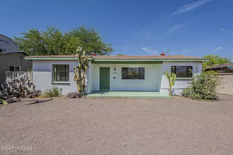 2325 N Hampton St, Tucson, AZ 85719