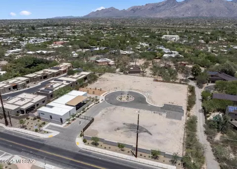 2811 Bella Terraza Ct N, Tucson, AZ 85712