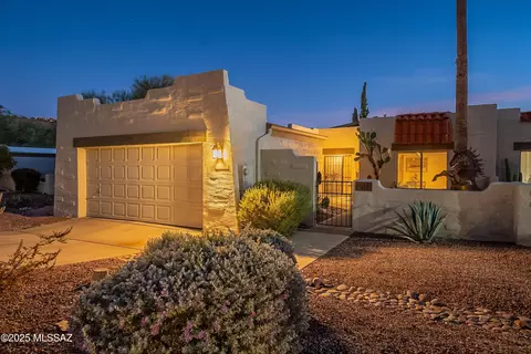 7446 E Wandering Rd, Tucson, AZ 85750