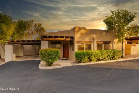8570 E Flower Hill Dr, Tucson, AZ 85750