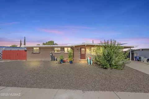 4518 S White Pine Ave, Tucson, AZ 85730