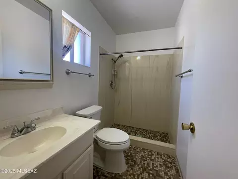Bath - 3233 E 25th St, Tucson, AZ 85713 photo 2 of 2