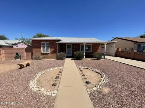 3233 E 25th St, Tucson, AZ 85713