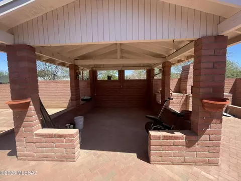 Exterior - 3233 E 25th St, Tucson, AZ 85713 photo 4 of 5