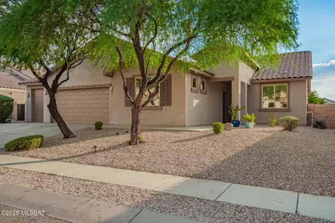 7596 S Evening Wind Dr, Tucson, AZ 85757