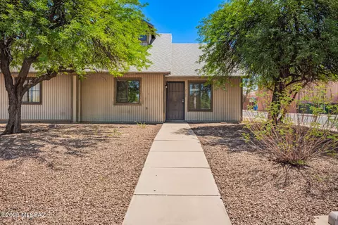 2709 N Pacific Dr, Tucson, AZ 85705