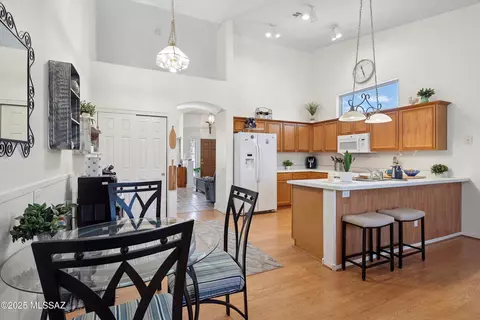 Kitchen - 9855 E Cisco Ct, Tucson, AZ 85748 photo 5 of 5