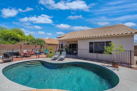 Exterior - 9855 E Cisco Ct, Tucson, AZ 85748 photo 4 of 5