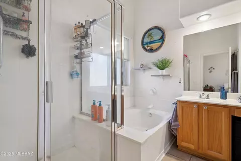 Bath - 9855 E Cisco Ct, Tucson, AZ 85748 photo 1 of 2