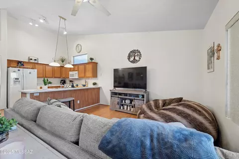 Living - 9855 E Cisco Ct, Tucson, AZ 85748 photo 4 of 6