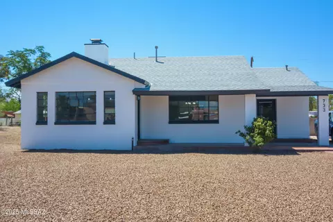 733 W Vanover Rd, Tucson, AZ 85705