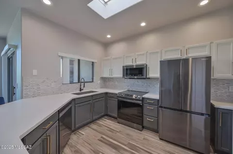 8101 N Tucson National Pl #18, Tucson, AZ 85741