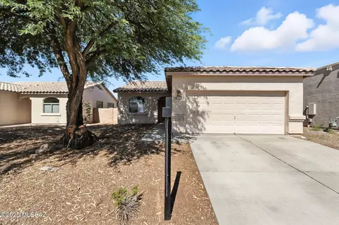 2311 N Avenida Tabica, Green Valley, AZ 85614