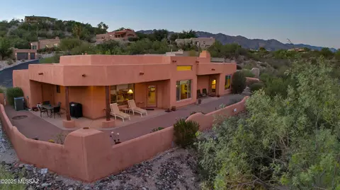 3810 N River Oak Ln, Tucson, AZ 85718