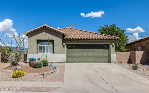 13699 E Kirkwood Pl, Vail, AZ 85641