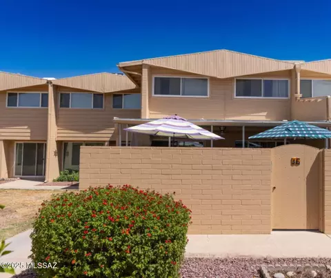 1735 S Jones Blvd #J16, Tucson, AZ 85713