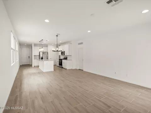 12607 E Remi Dr, Vail, AZ 85641 photo 2