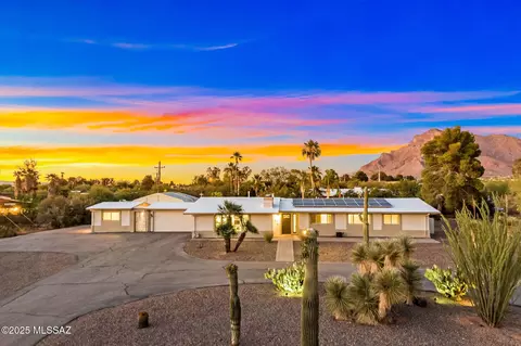 1122 W San Martin Dr, Tucson, AZ 85704