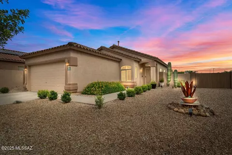 6148 W Van Dyke Ct, Tucson, AZ 85743