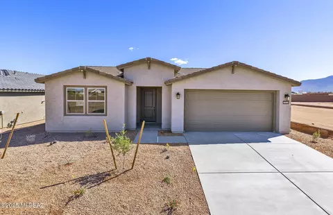 8125 S Sonoran Oak Dr, Tucson, AZ 85747