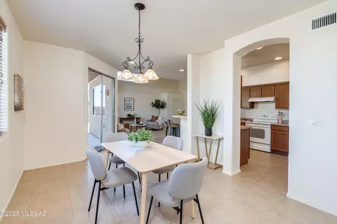 Dining - 802 S Echo Vista Dr, Vail, AZ 85641 photo 2 of 2