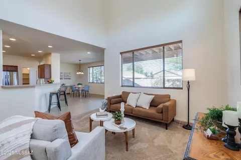 Living - 802 S Echo Vista Dr, Vail, AZ 85641 photo 1 of 1
