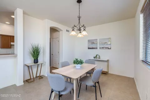 Dining - 802 S Echo Vista Dr, Vail, AZ 85641 photo 1 of 2