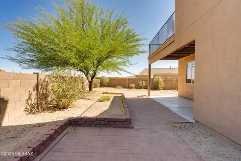 Exterior - 802 S Echo Vista Dr, Vail, AZ 85641 photo 3 of 5