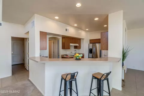 Kitchen - 802 S Echo Vista Dr, Vail, AZ 85641 photo 1 of 5