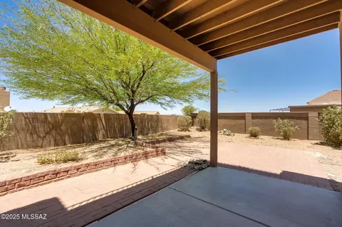 Exterior - 802 S Echo Vista Dr, Vail, AZ 85641 photo 2 of 5