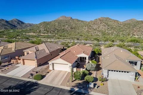 13634 N Holly Grape Dr, Marana, AZ 85658