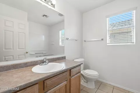 Bath - 13211 E Coyote Well Dr, Vail, AZ 85641 photo 2 of 3