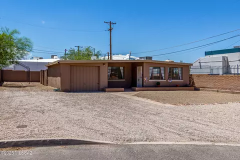 4032 E Dryden Ln, Tucson, AZ 85712