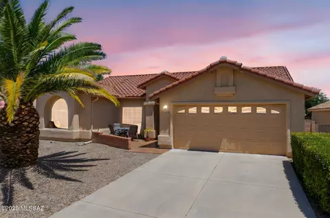 2348 N Vuelta Entera, Green Valley, AZ 85614