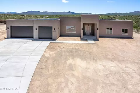 1192 N Range Rider Pl, Vail, AZ 85641
