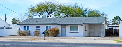 1325 N Swan Rd, Tucson, AZ 85712