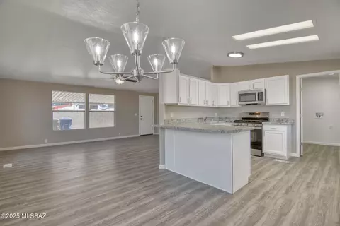 3781 S Peggy Ln, Tucson, AZ 85730