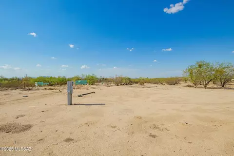 16081 W Quinlin Trl, Tucson, AZ 85735