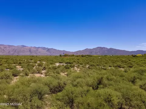 1632 Mariposa Woods Pl N, Tucson, AZ 85749